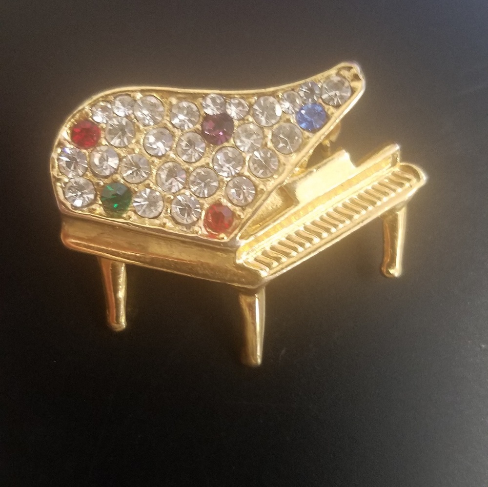 Piano Brooch